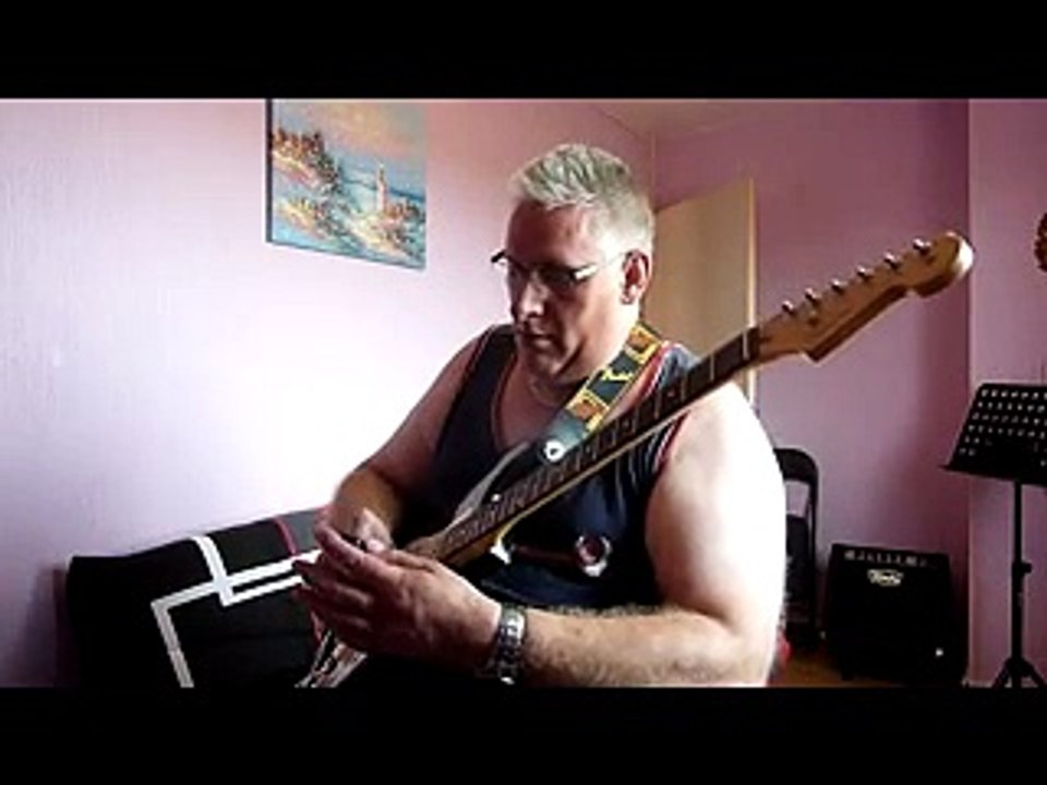 groove Chris