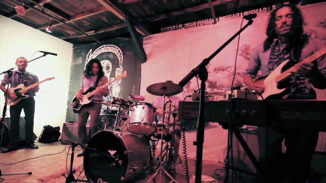 Chicano Batman @The Roots Factory