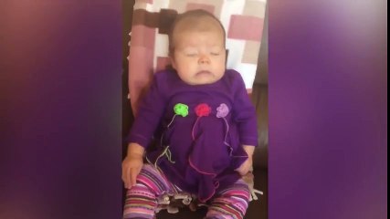 Hapşıran Bebeklerin Komik Görüntüleri