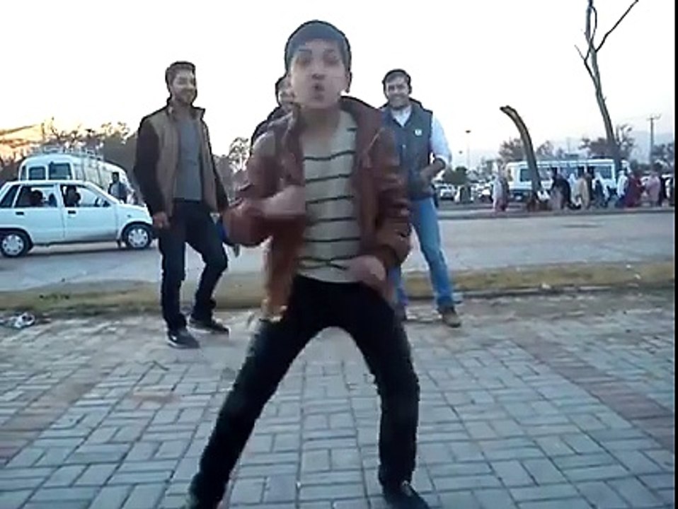 Pakistanii kid dance Future hero(Local)
