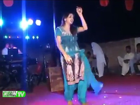 Desi Girl Dance Live Dance In a Weading