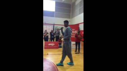 Jimmy Butler perd un pari à 10 000$ avec un étudiant