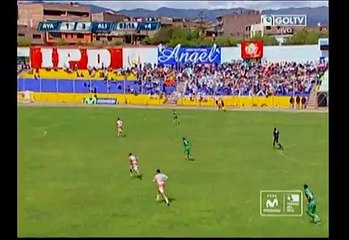 Alianza Lima: Pablo Míguez y la increíble forma de fallar debajo del arco (VIDEO)