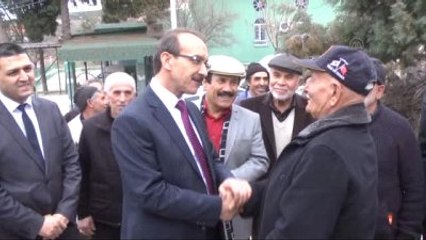 Vali'den Köylü Kadınlara "Yürüyüş Bandı" Sözü