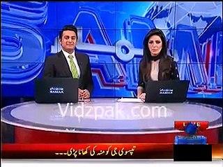 Governor Sindh Dr. Ishrat Ul Ibad Playing Live Guitar - Tum Hi Ho Tune