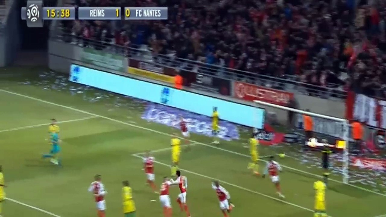 Le but de Aissa Mandi contre Nantes