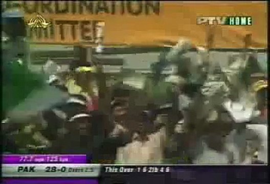 Shahid Afridi (Vs) India-Pak vs india-Shahid afridi against India - 100 From 45 Balls (2005)