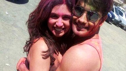 Download Video: Vivian DSena and Vahbiz Dorabjee Sizzling-Holi Celebration 2015