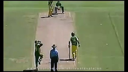 AB de Villiers runs out Simon Katich _ Best Run-Out In Cricketing History - YouTube