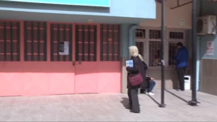 Osmanlıca'yı 59 Yaşında Öğrendi, Şimdi Sıra İngilizce'de