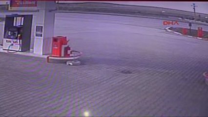 Çorum- 'Lastiği Patlayan Otomobil Tır ve Kamyona Çarptı 5 Ölü'