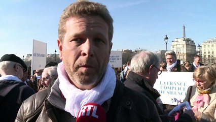 Vol MH370: marche du comité de soutien à Paris