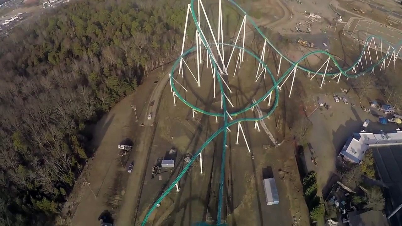 Fury325 - 100m et 150km/h: les  montagnes russes les plus dingues