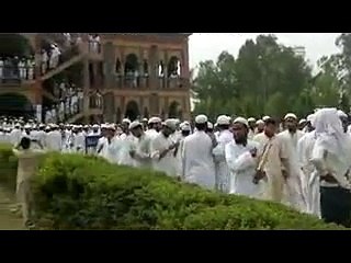 DARUL ULOOM DEWBND K DESTERBANDY K MUQEE PER SHEHZAD MUZAFFAR KA NAZAM