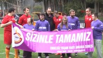 Galatasaray'ın Eski Futbolcuları, Down Sendromlu Çocuklarla Maç Yaptı