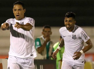Ricardo Oliveira faz dois e comanda vitória do Santos