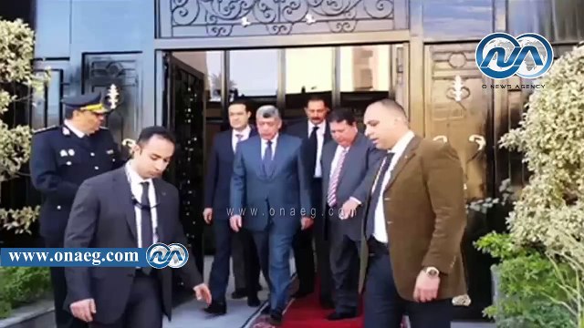 وزير الداخلية يتفقد مشروع السيارة الذكية بقطاع الشرطة المتخصصة