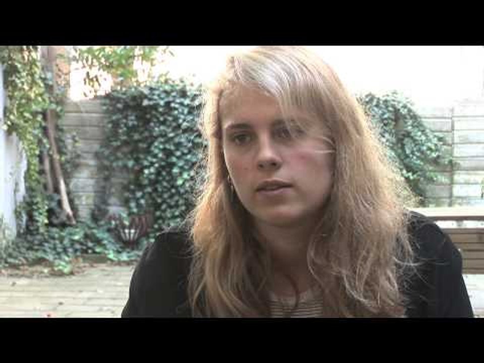 Marika Hackman geeft zichzelf niet compleet weg