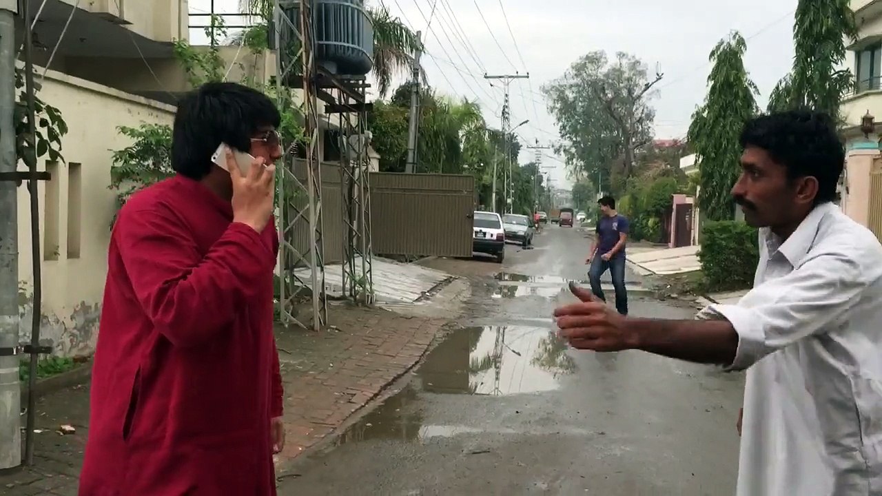 AMERICAN POLICE VS PAKISTANI POLICE
