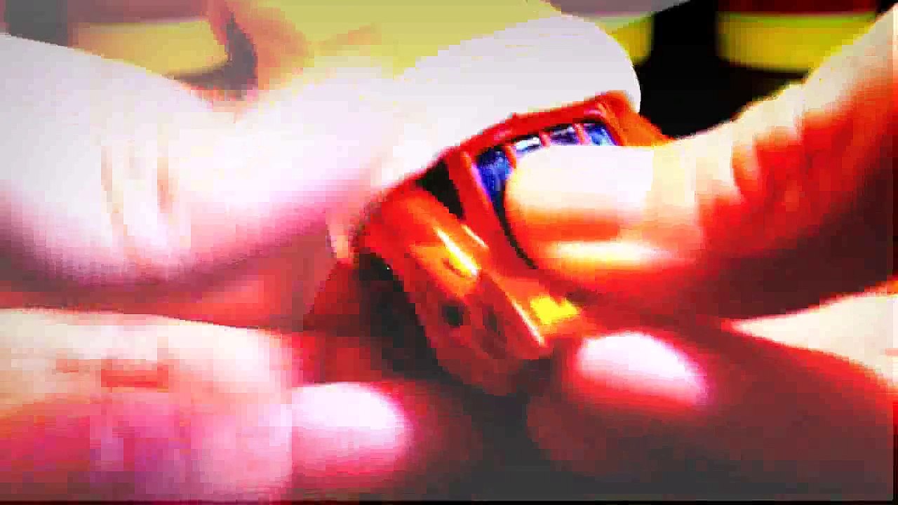 Kids Tube Play Doh Disney Finding Nemo using Pixar Cars Lightning Mcqueen Diecast in a Play Doh Tuto