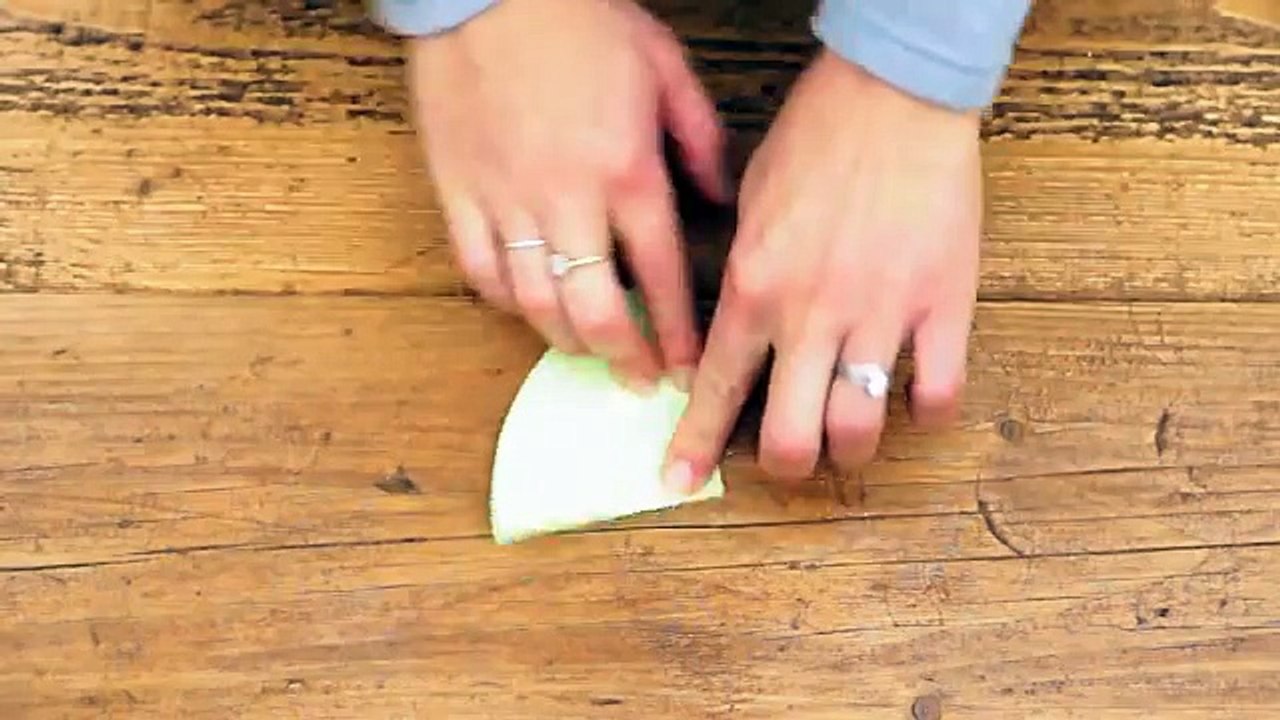 How to make a Christmas Tree from paper