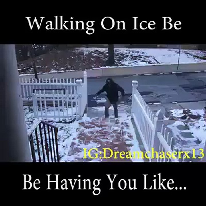 first experience of walking on snow ( by ewallbuzz.com )