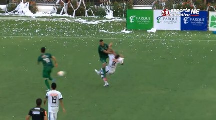 Foot: la terrible agression de Leandro