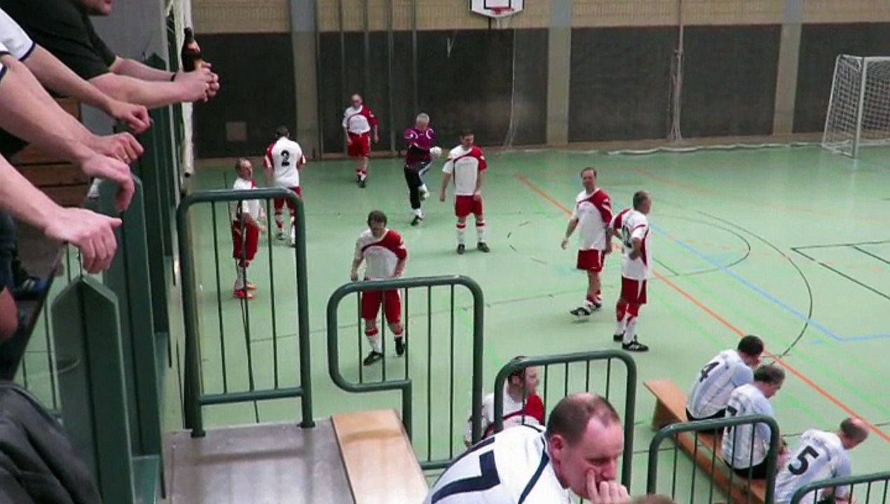 2015 – Die AH-Mannschaft beim Hallenturnier gegen Nagelberg