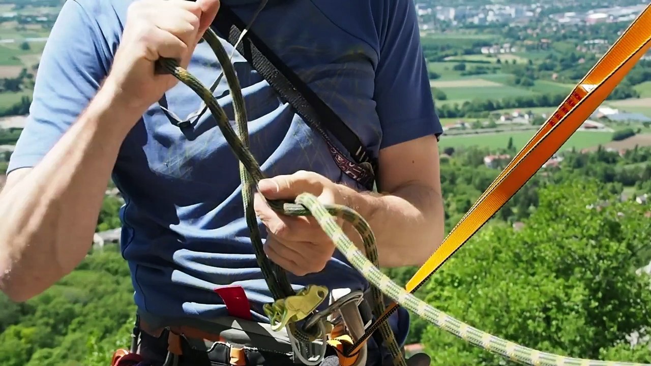 Escalade au Salève - Petite fumée (1ère longueur)