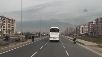 Şehitlikte Öğrencilerden Marş ve Şarkılardan Oluşan Mini Konser