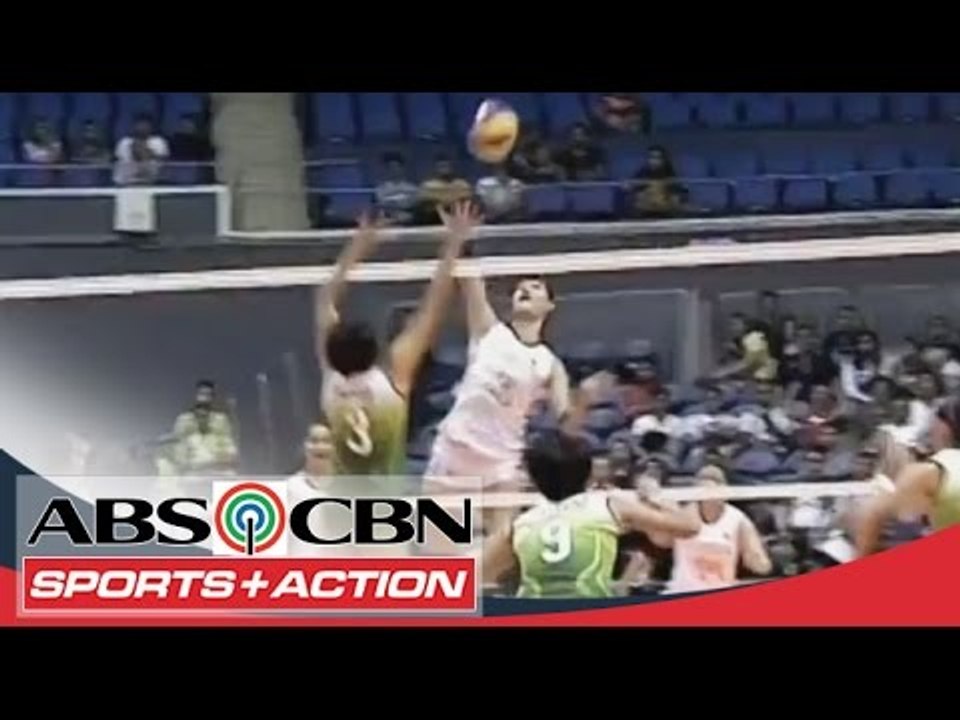 UAAP 77: Santiago with a solid cross-court spike