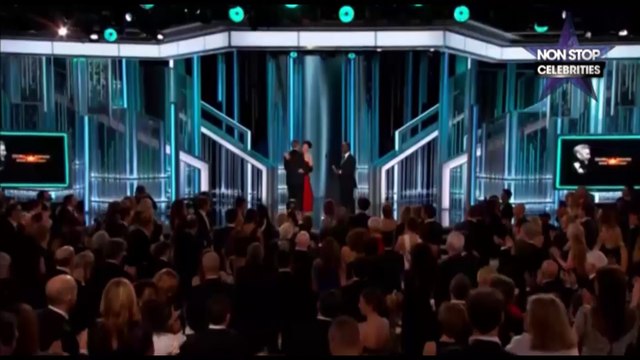 Golden Globes 2015 : George Clooney rend hommage à Charlie Hebdo Je suis Charlie