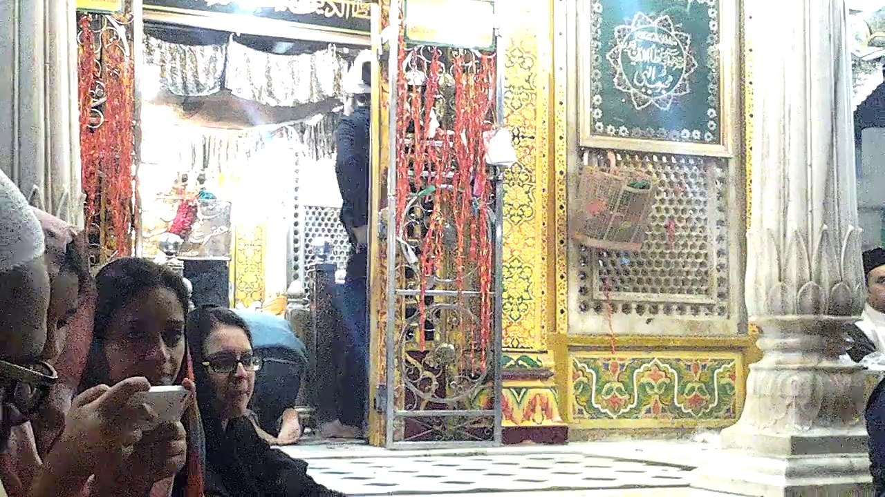 Ghayoor Moiz Mustafa Qawwal