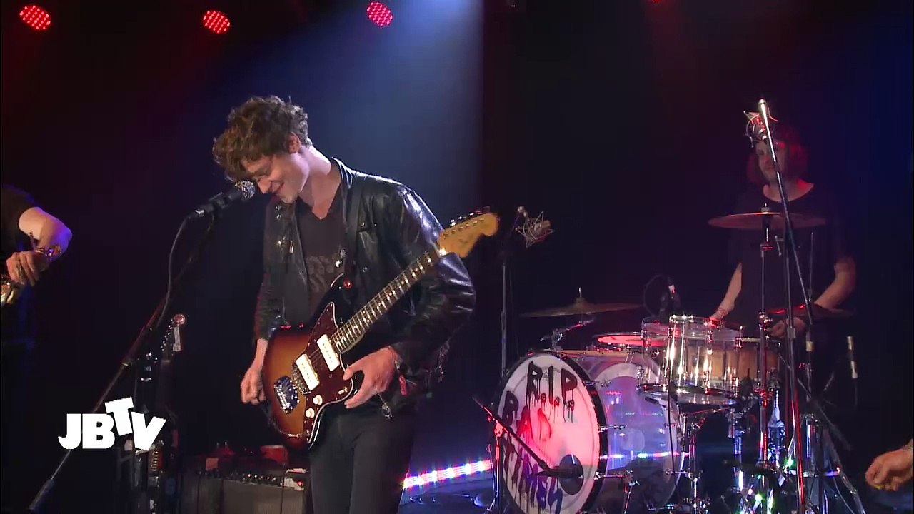 Drowners - A Button on your Blouse - Live