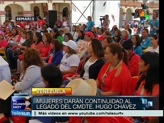 Reconocen Piedad Córdoba y Nicolás maduro a las mujeres en su día