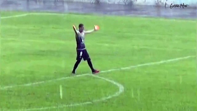 Goalkeeper scores amazing goal from 100m (Operário-PR vs Nacional-PR)