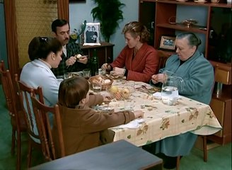 Cuéntame Cómo Pasó - Capítulo 15  "Preterito imperfecto"