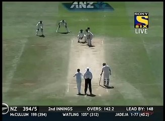 Dhoni telling Jadeja the importance of bowling to his field (1)