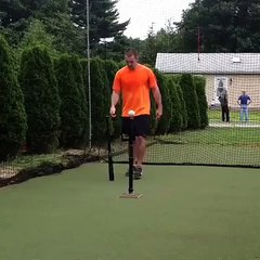 Amazing baseball player ( by ewallbuzz.com )