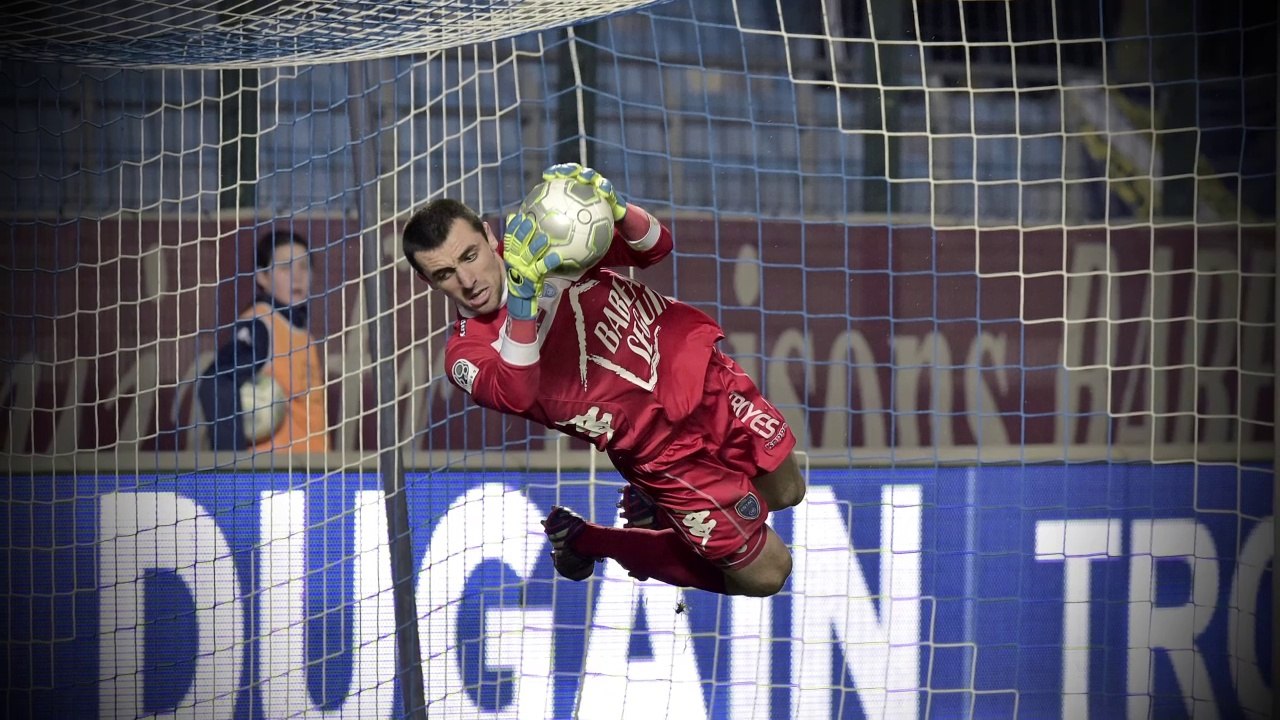 Paul Bernardoni, premier envol !
