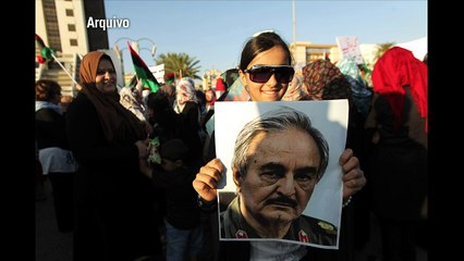General polêmico assume o comando do exército líbio