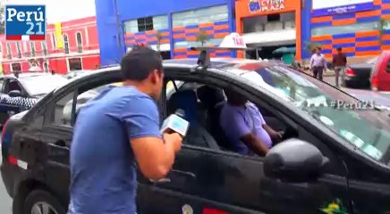 Corredor Azul: Buses no pueden entrar a paraderos porque taxis los invaden