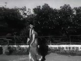 Ek Baat Puchta Hoon - Usha Mangeshkar & Mukesh Hit Songs - Iqbal Qureshi Songs - Video Dailymotion
