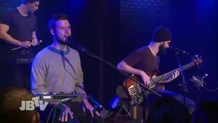 White Lies - There Goes Our Love Again - Live