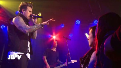 Papa Roach - Kick In The Teeth - Live