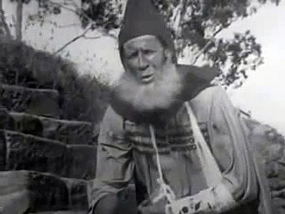 02 The Aunty Jack Show War