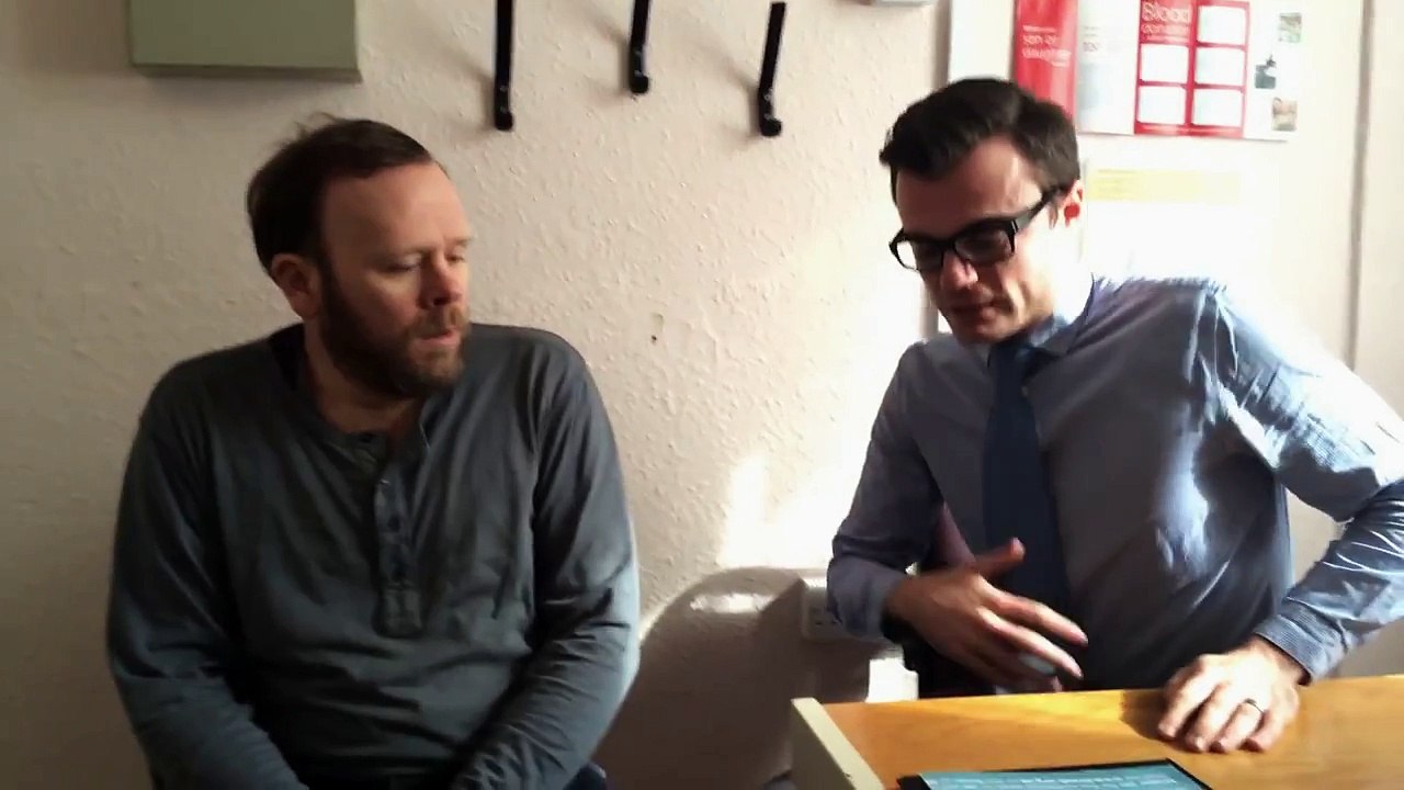 Parodie : ce père de famille redécouvre le silence après dix ans de cacophonie !