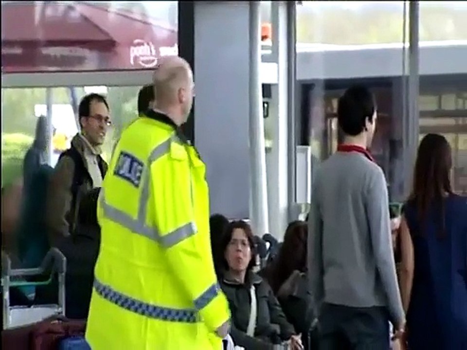 Une comédie musicale improvisé à l'aéroport de Londres