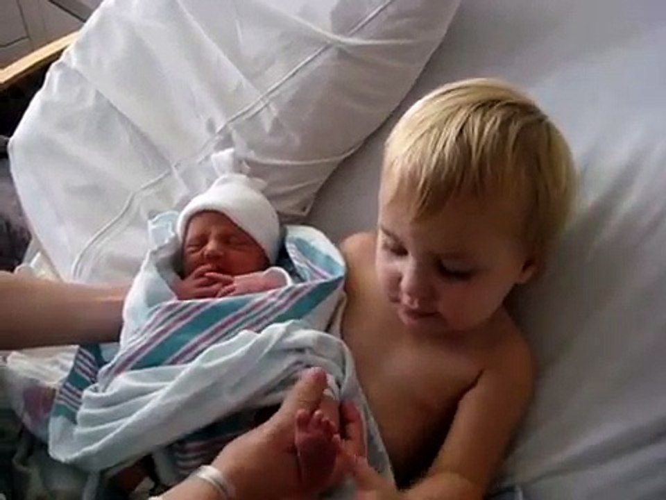 Ellen Degeneres must see_ Love my new sister- funny cute adorable baby