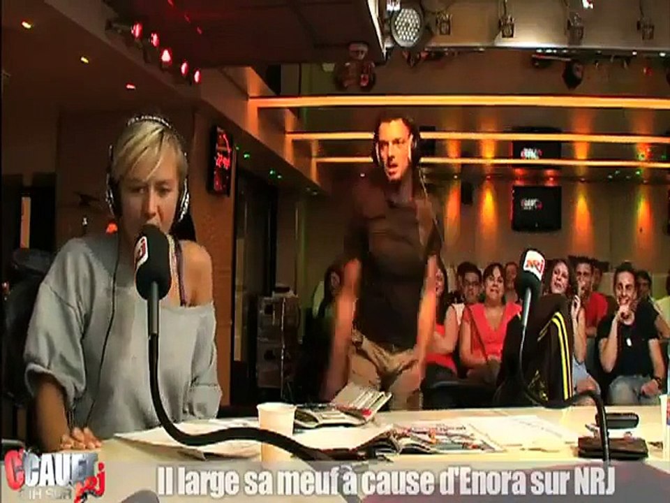 Il large sa copine en direct sur la radio